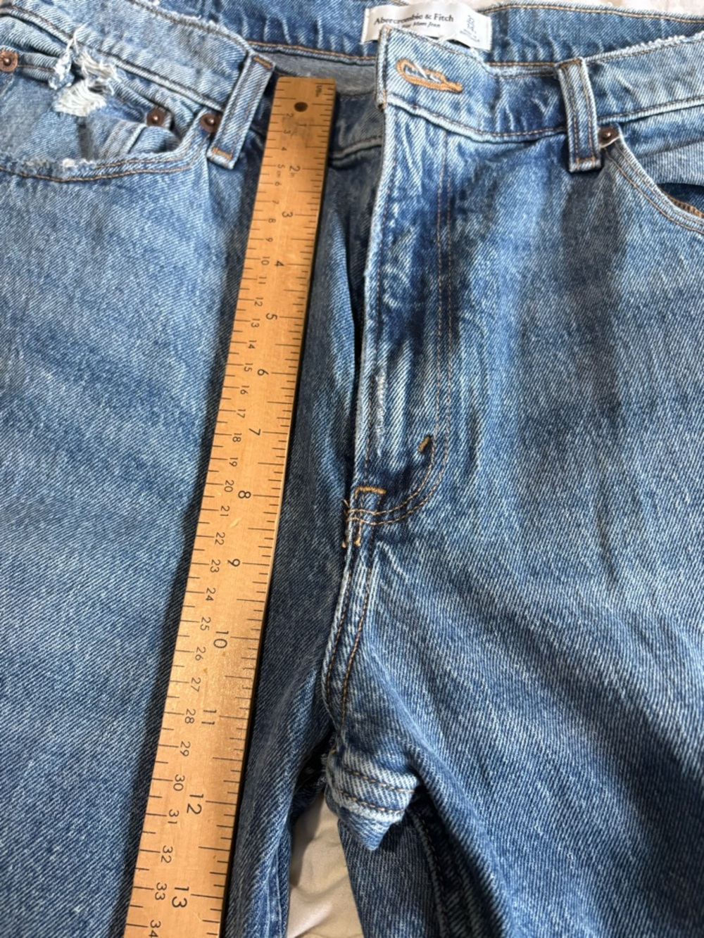 Abercrombie & Fitch high rise mom Jean size 14 short 32 NWOT - Picture 6 of 9